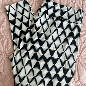 LulaRoe Leggings